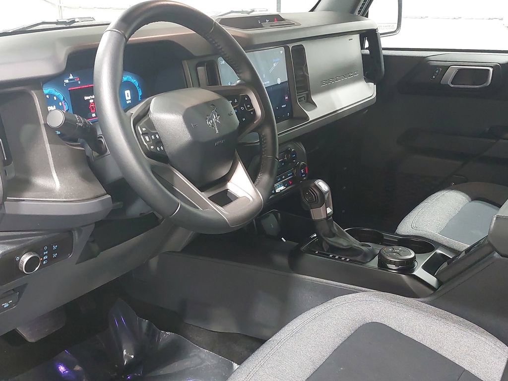Used 2025 Ford Bronco Big Bend image 16