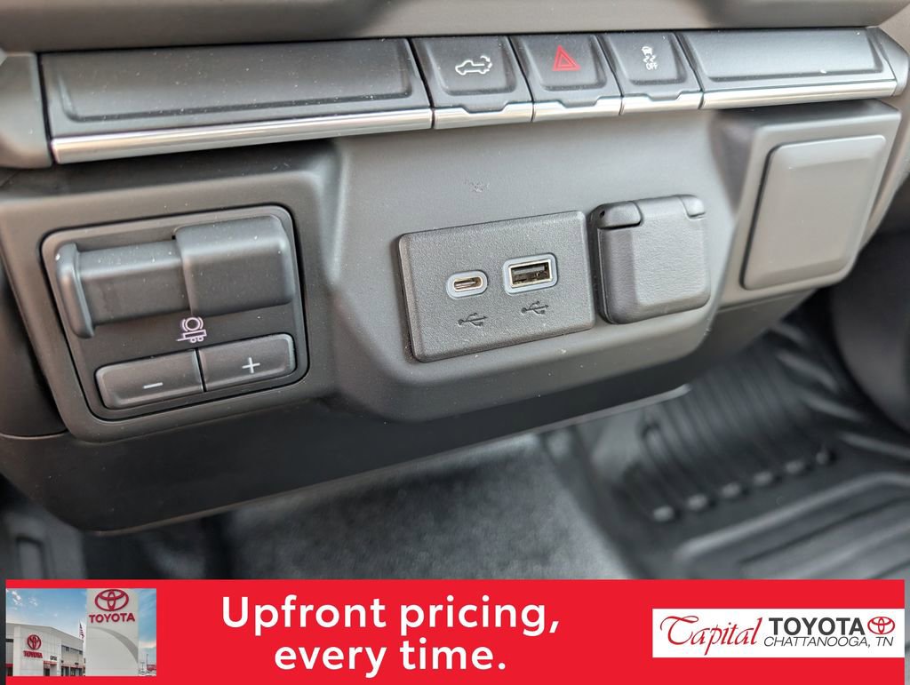 Used 2022 GMC Sierra 3500 Pro w/ Convenience Package AWD/4WD image 18