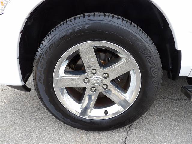 Used 2018 RAM 1500 Express image 9