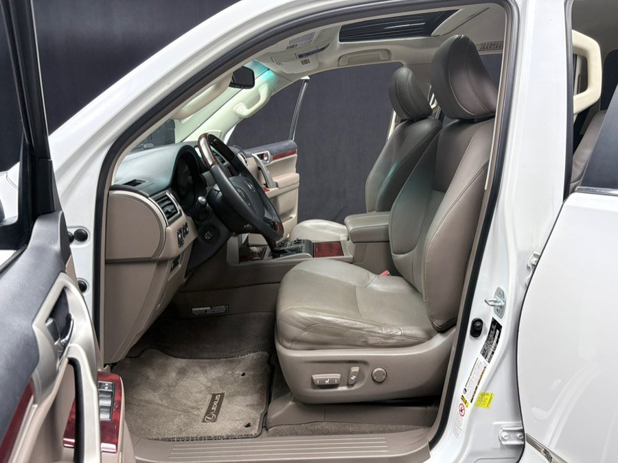 Used 2013 Lexus GX 460 Premium AWD/4WD image 26