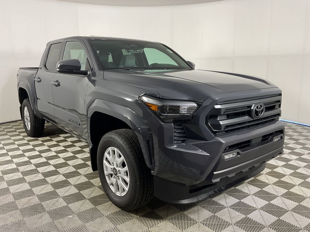 New 2025 Toyota Tacoma SR5