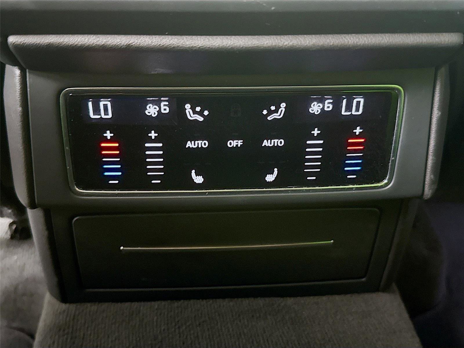 Used 2019 Lamborghini Urus image 15
