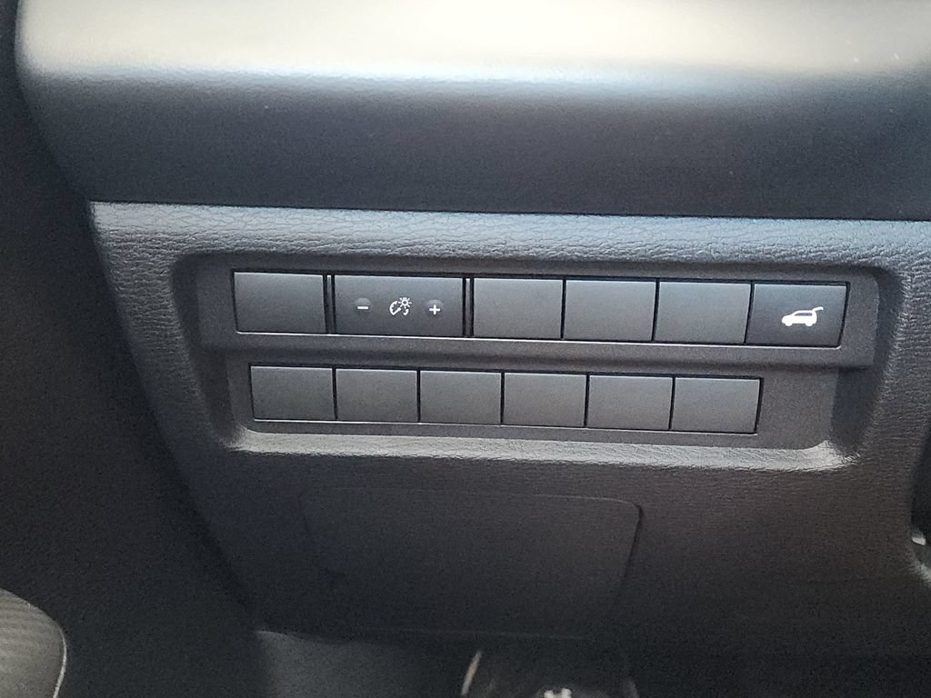 Used 2025 Mitsubishi Outlander SEL AWD/4WD image 24