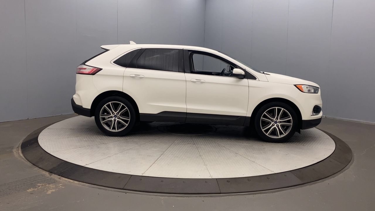 Used 2020 Ford Edge Titanium w/ Class II Trailer Tow Package AWD/4WD image 6