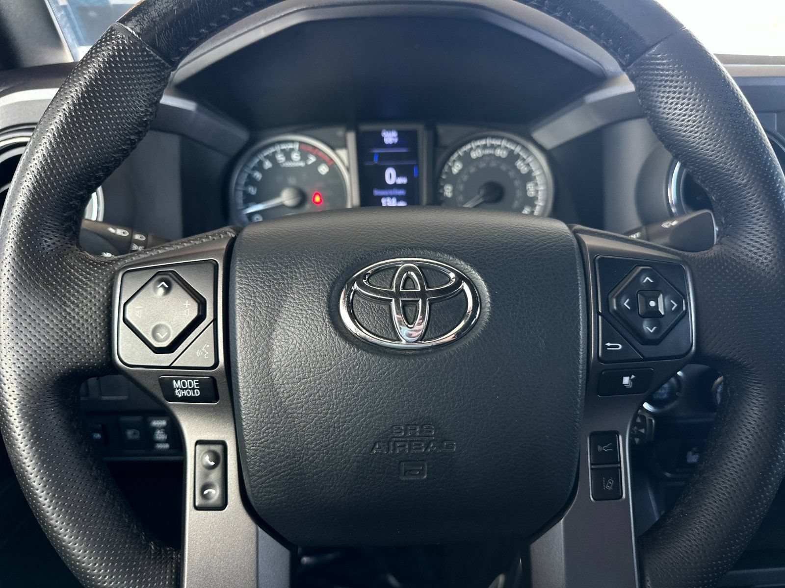 Used 2020 Toyota Tacoma TRD Off-Road w/ Technology Package AWD/4WD image 20
