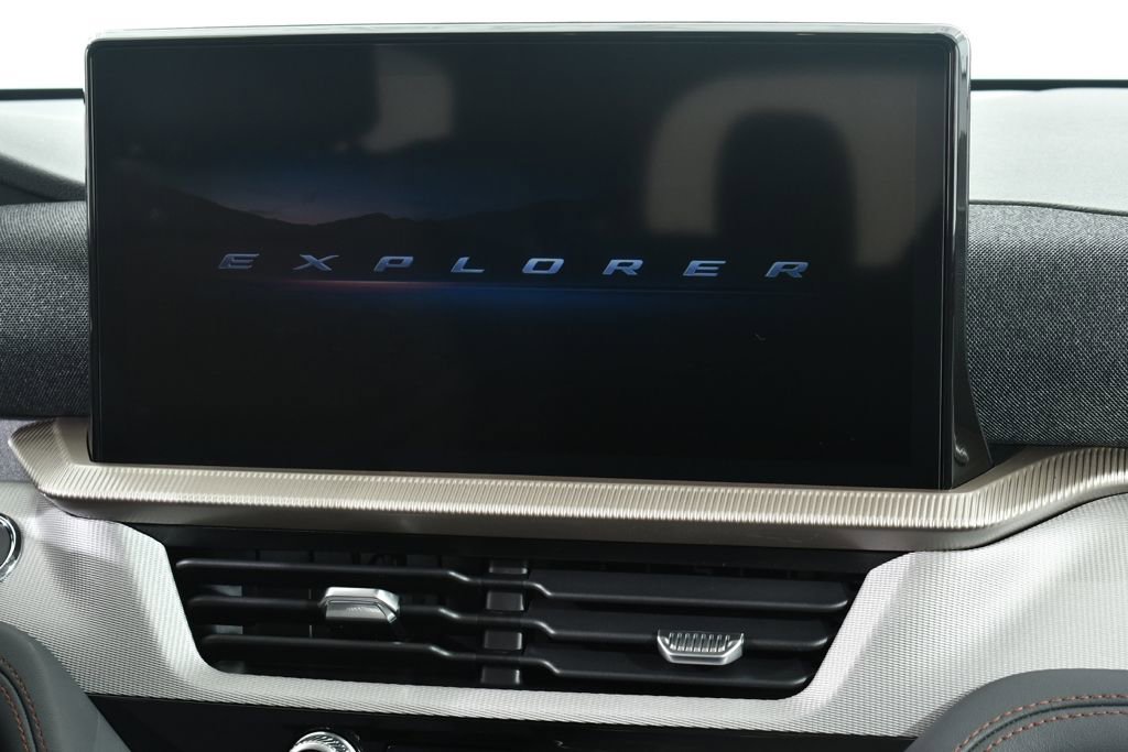 New 2026 Ford Explorer Active AWD/4WD image 9