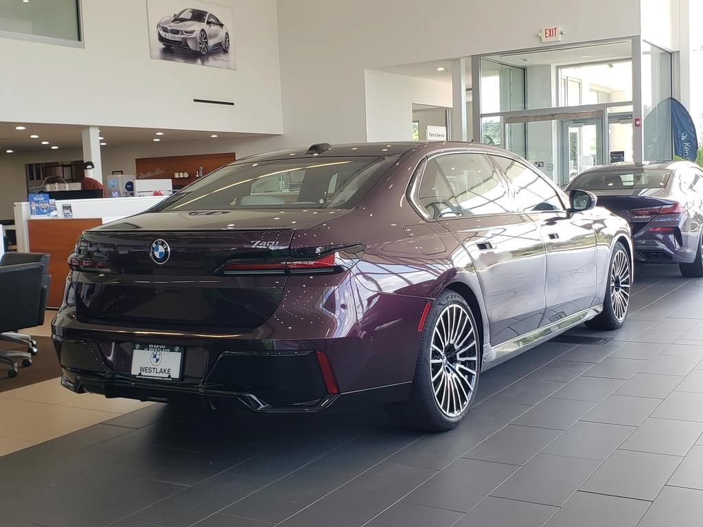 New 2026 BMW 740i xDrive w/ Executive Package AWD/4WD image 4