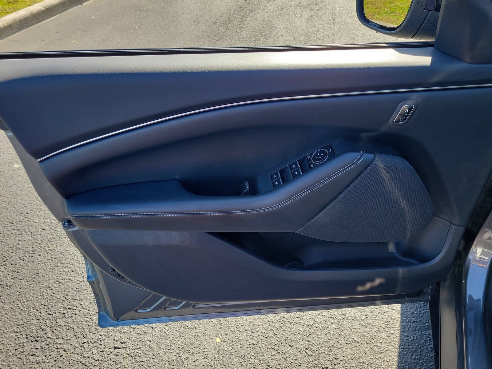 Certified 2023 Ford Mustang Mach-E Select RWD image 14