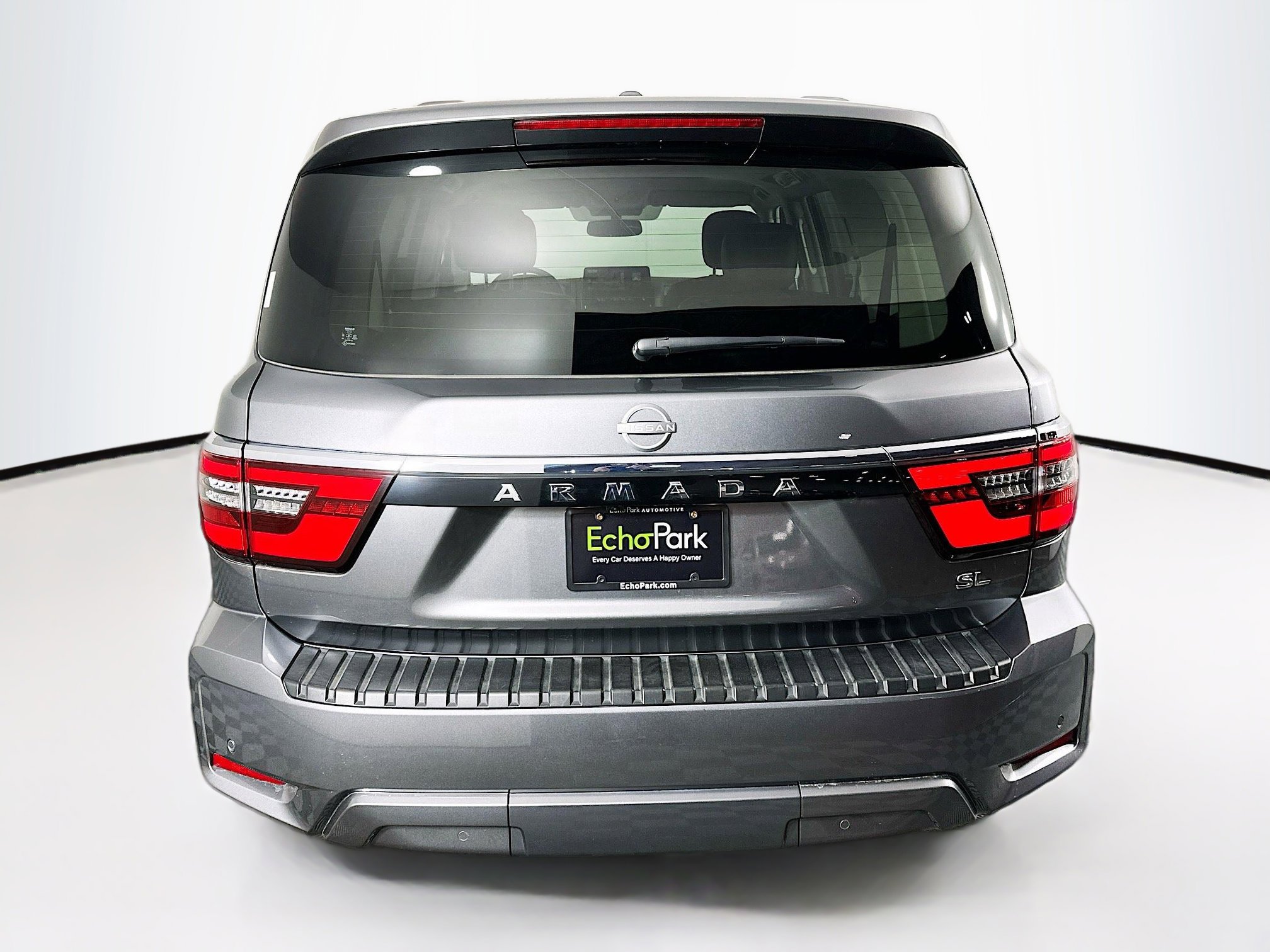 Used 2024 Nissan Armada SL w/ Captain's Chairs Package image 7