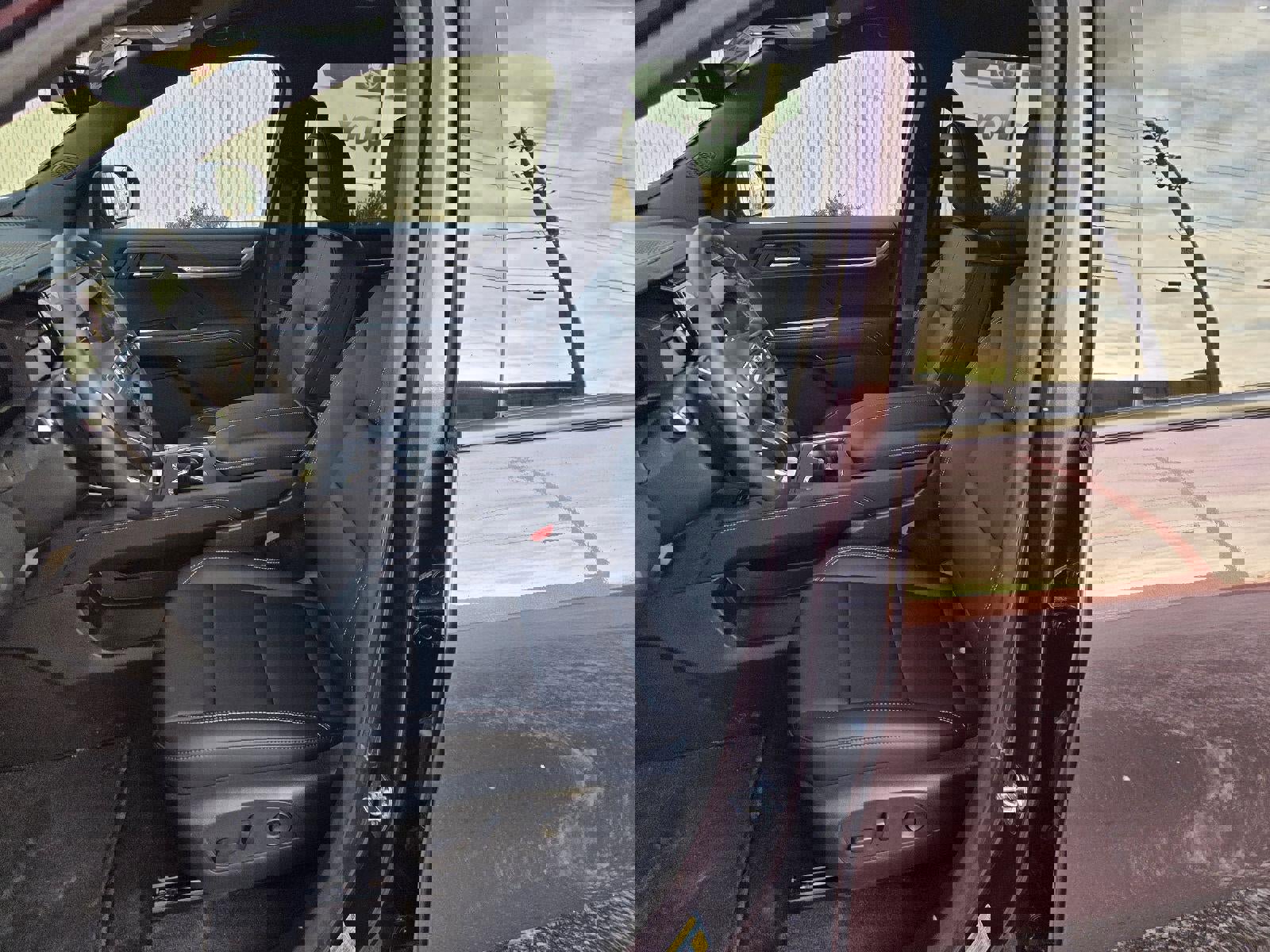 New 2026 GMC Acadia Elevation w/ Elevation Premium Package FWD image 23