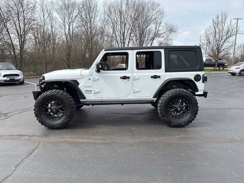 Used 2018 Jeep Wrangler Unlimited Sahara image 4