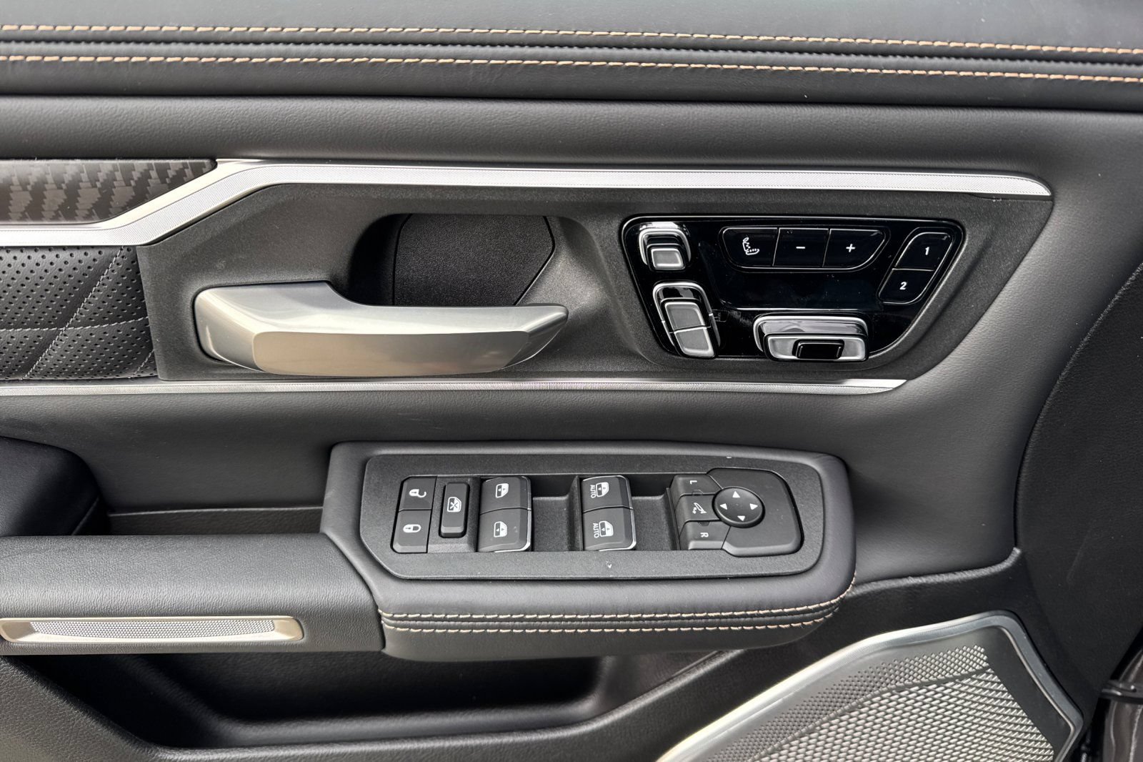 New 2026 RAM 1500 Tungsten AWD/4WD image 10