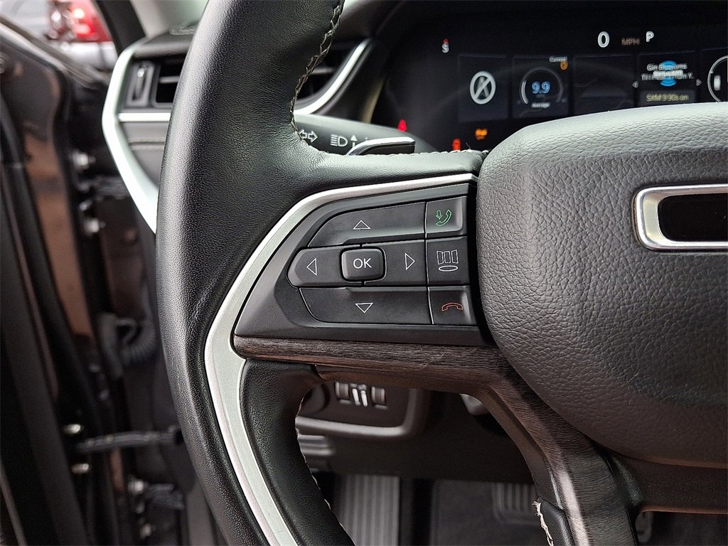 Used 2022 Jeep Grand Cherokee L Limited w/ Luxury Tech Group II image 23