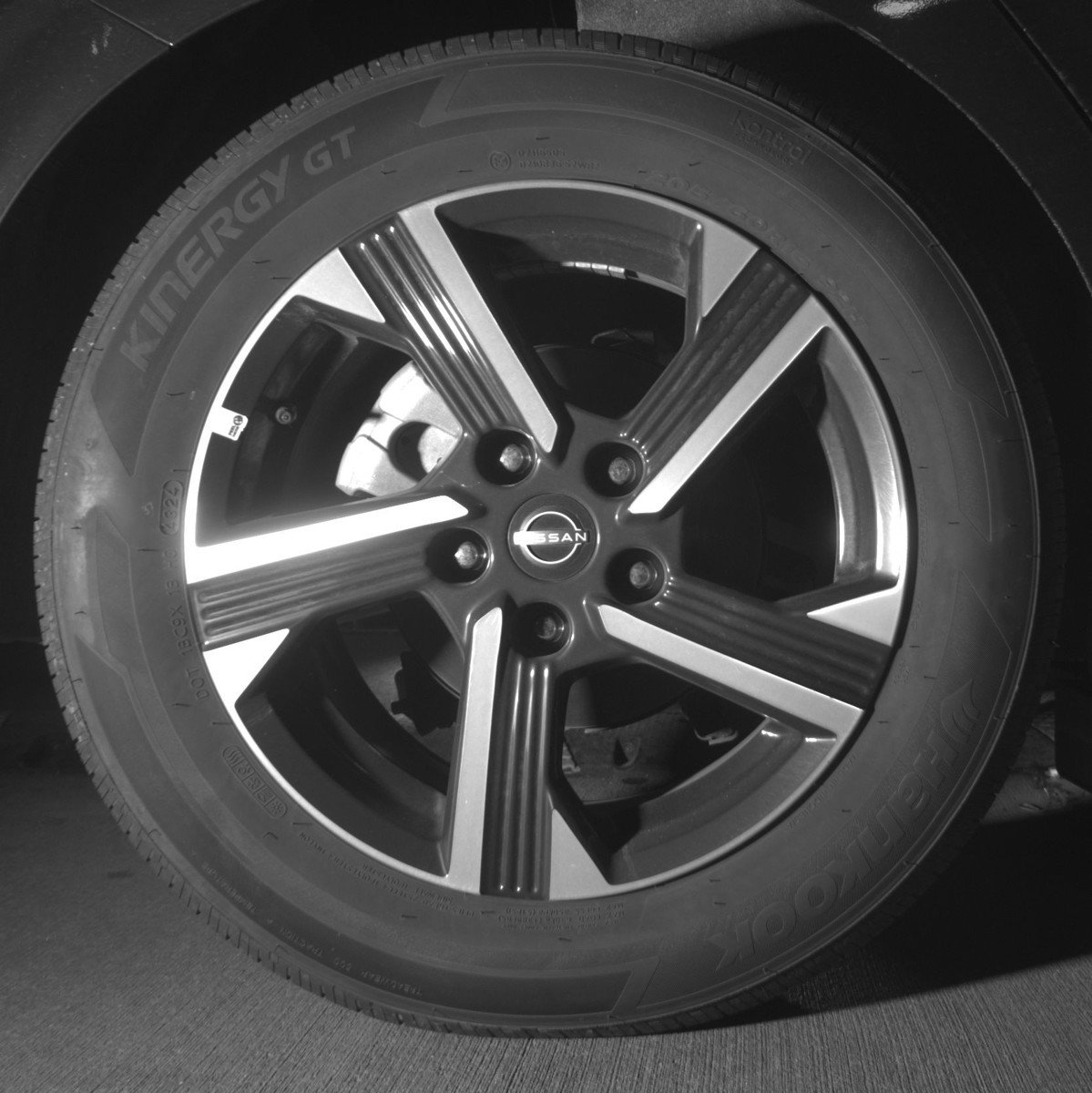 Used 2025 Nissan Sentra SV image 15