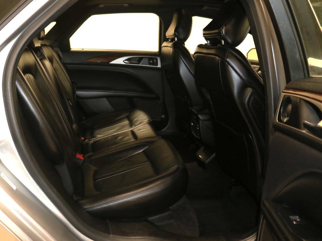 Used 2020 Lincoln MKZ Reserve w/ Elements Package FWD image 19