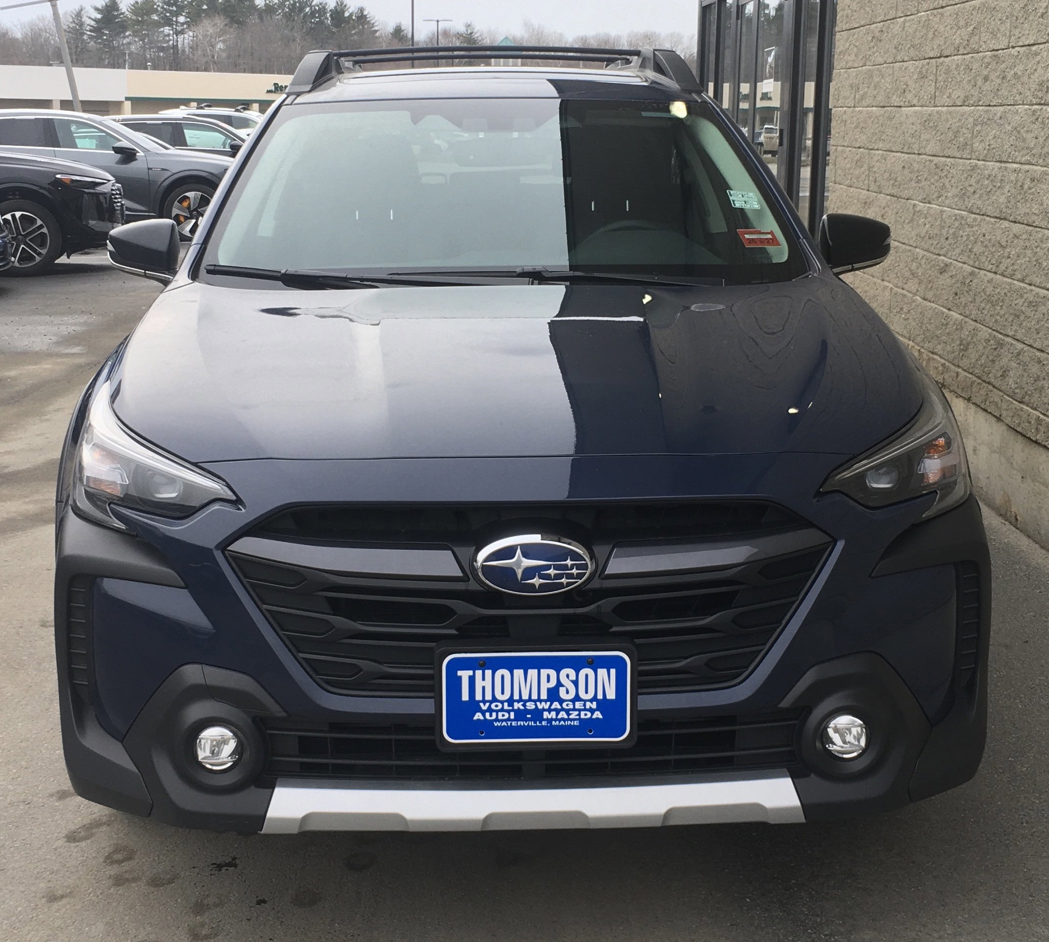 Used 2025 Subaru Outback Limited XT image 2