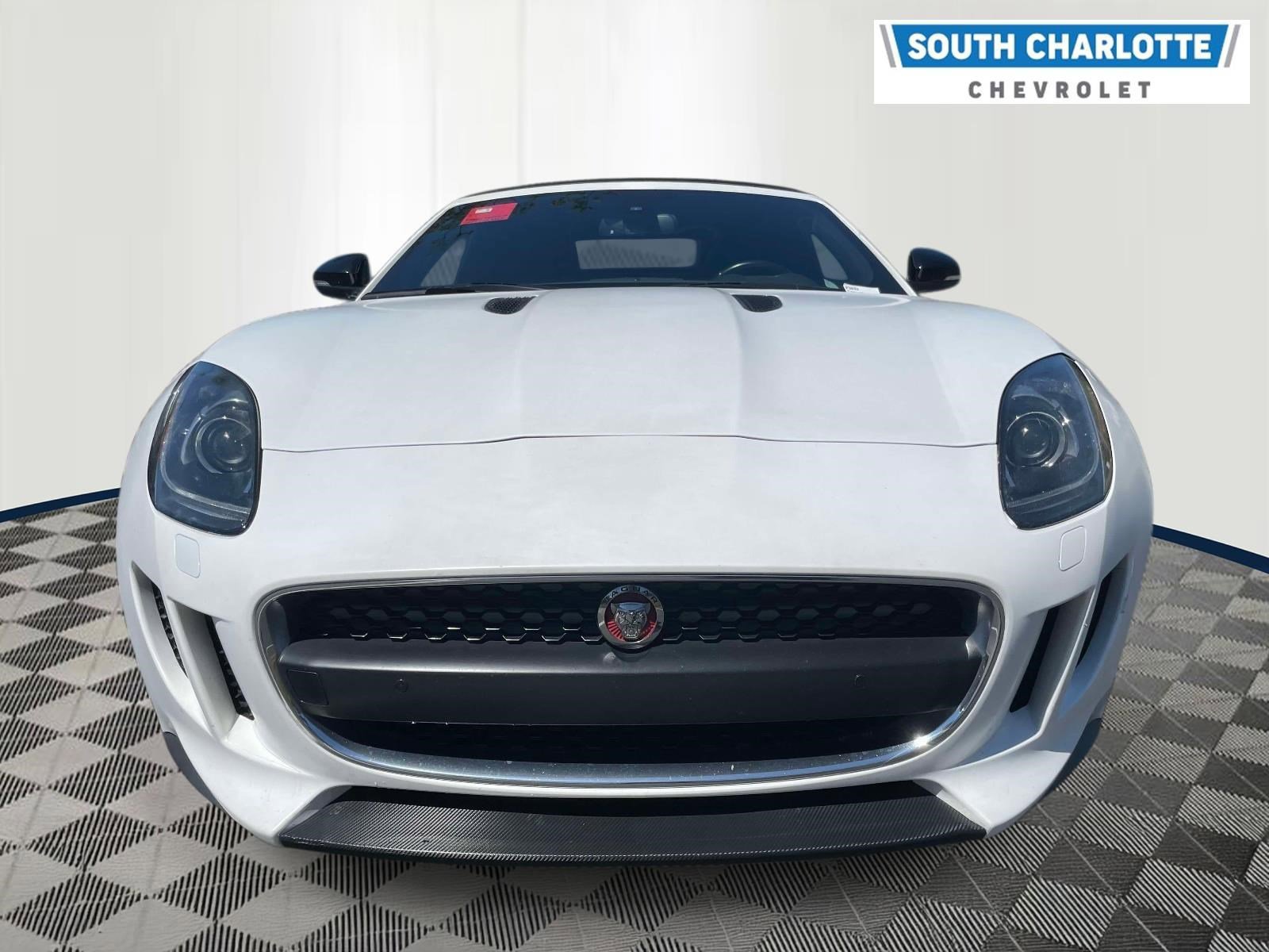 Used 2016 Jaguar F-TYPE Convertible RWD image 2