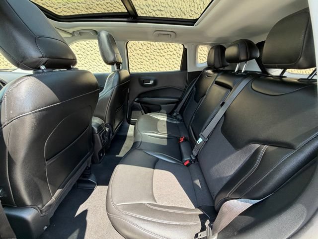 Used 2020 Jeep Compass Latitude AWD/4WD image 17