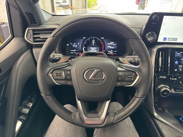 New 2026 Lexus LX 600 4WD w/ Luxury Package image 17