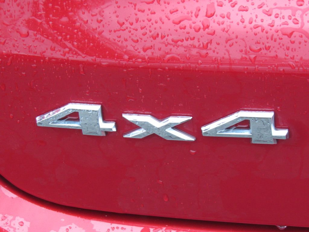 Used 2025 Jeep Compass Limited AWD/4WD image 9