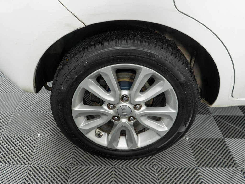 Used 2012 Kia Soul + image 28