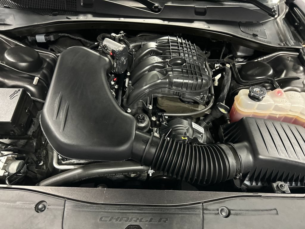 Used 2023 Dodge Charger SXT RWD image 25