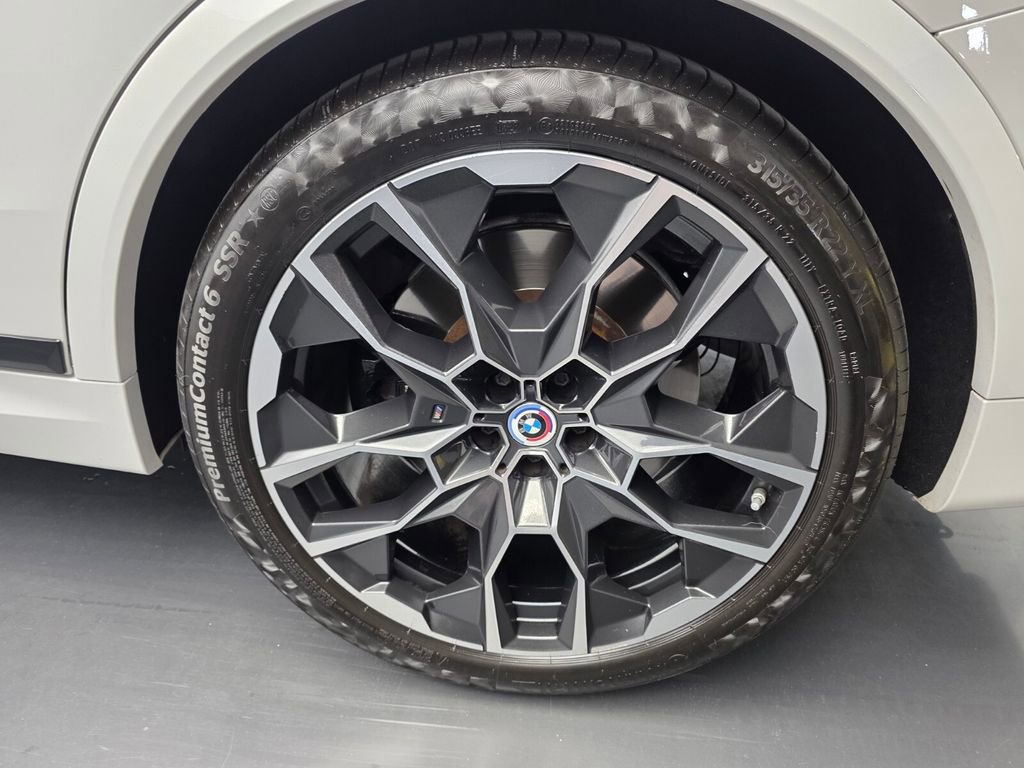 Used 2023 BMW X7 M60i w/ Executive Package AWD/4WD image 17