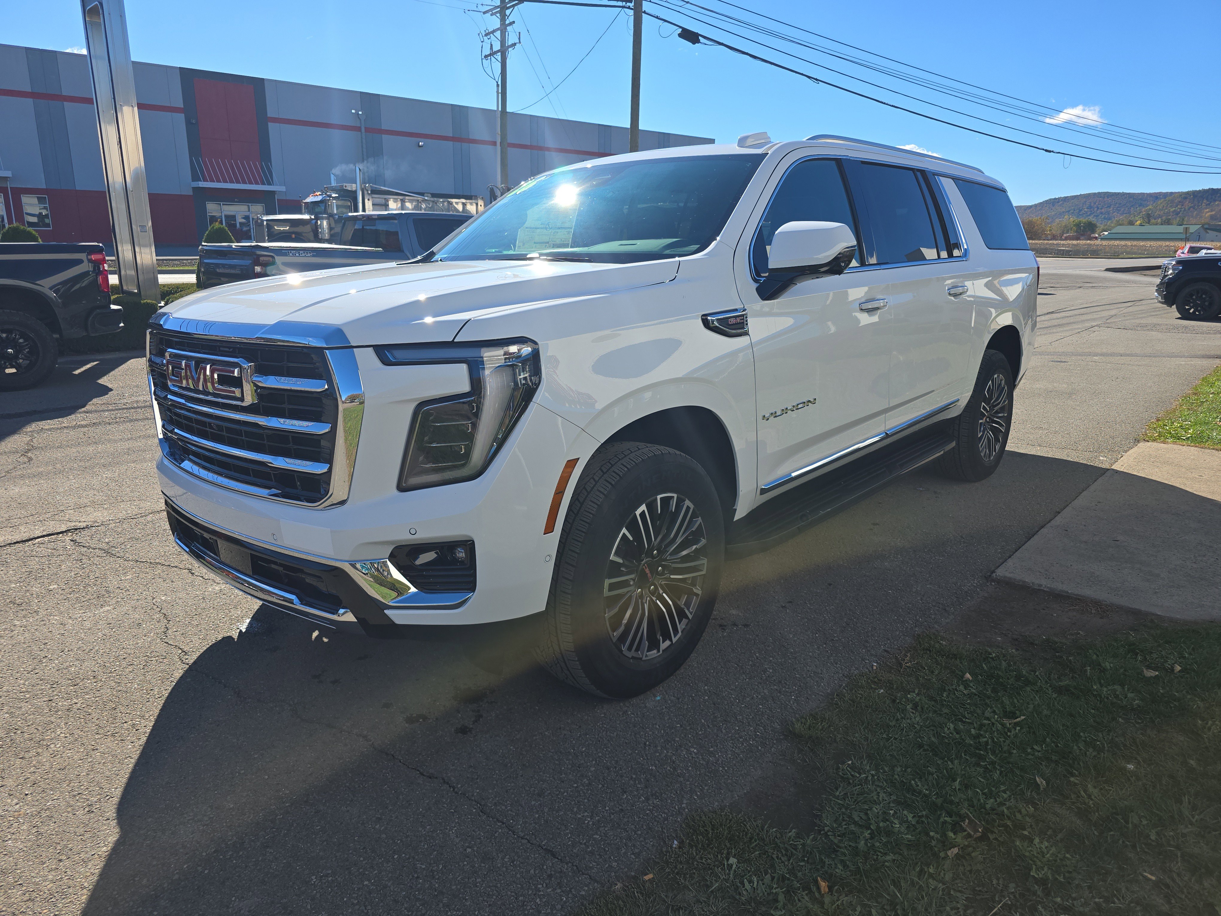New 2026 GMC Yukon XL Elevation image 8