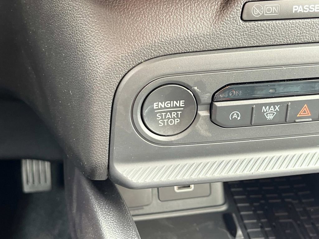 Used 2025 Ford Bronco Sport Heritage w/ Convenience Package image 28