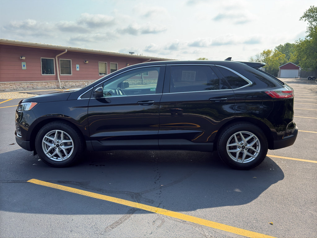 Used 2024 Ford Edge SEL w/ Convenience Package AWD/4WD image 12