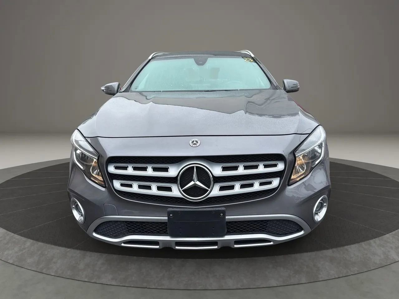 Used 2018 Mercedes-Benz GLA 250 4MATIC image 2