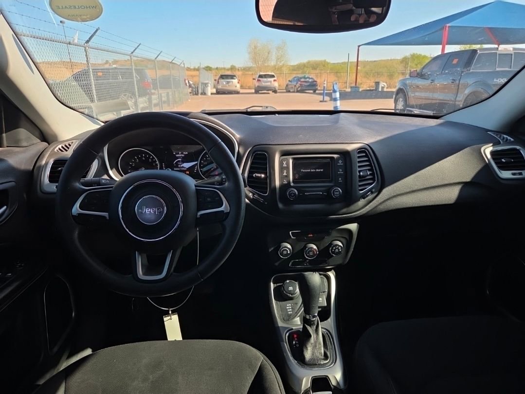 Used 2017 Jeep Compass Sport AWD/4WD image 10