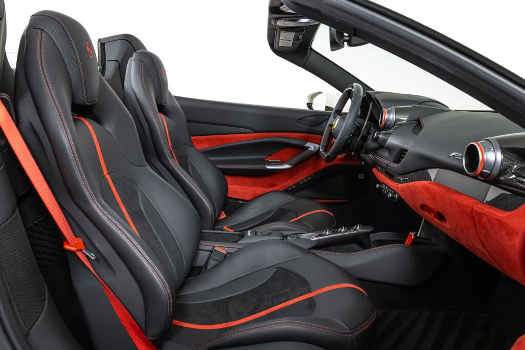 Used 2022 Ferrari F8 Tributo RWD image 36