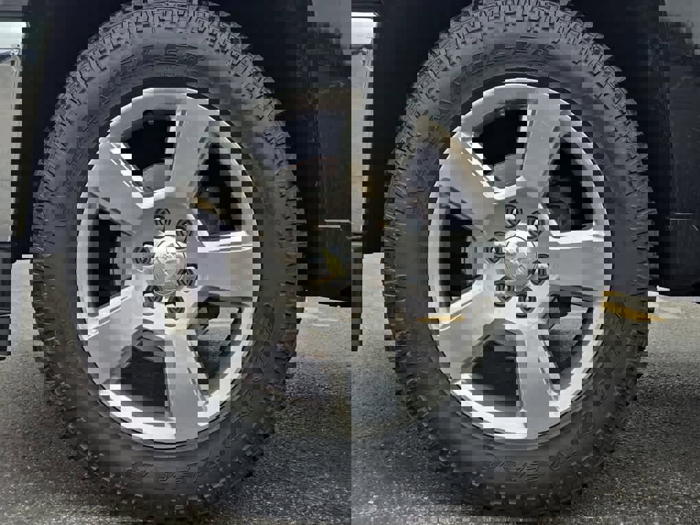 Used 2018 Chevrolet Silverado 1500 LT w/ Texas Edition image 6