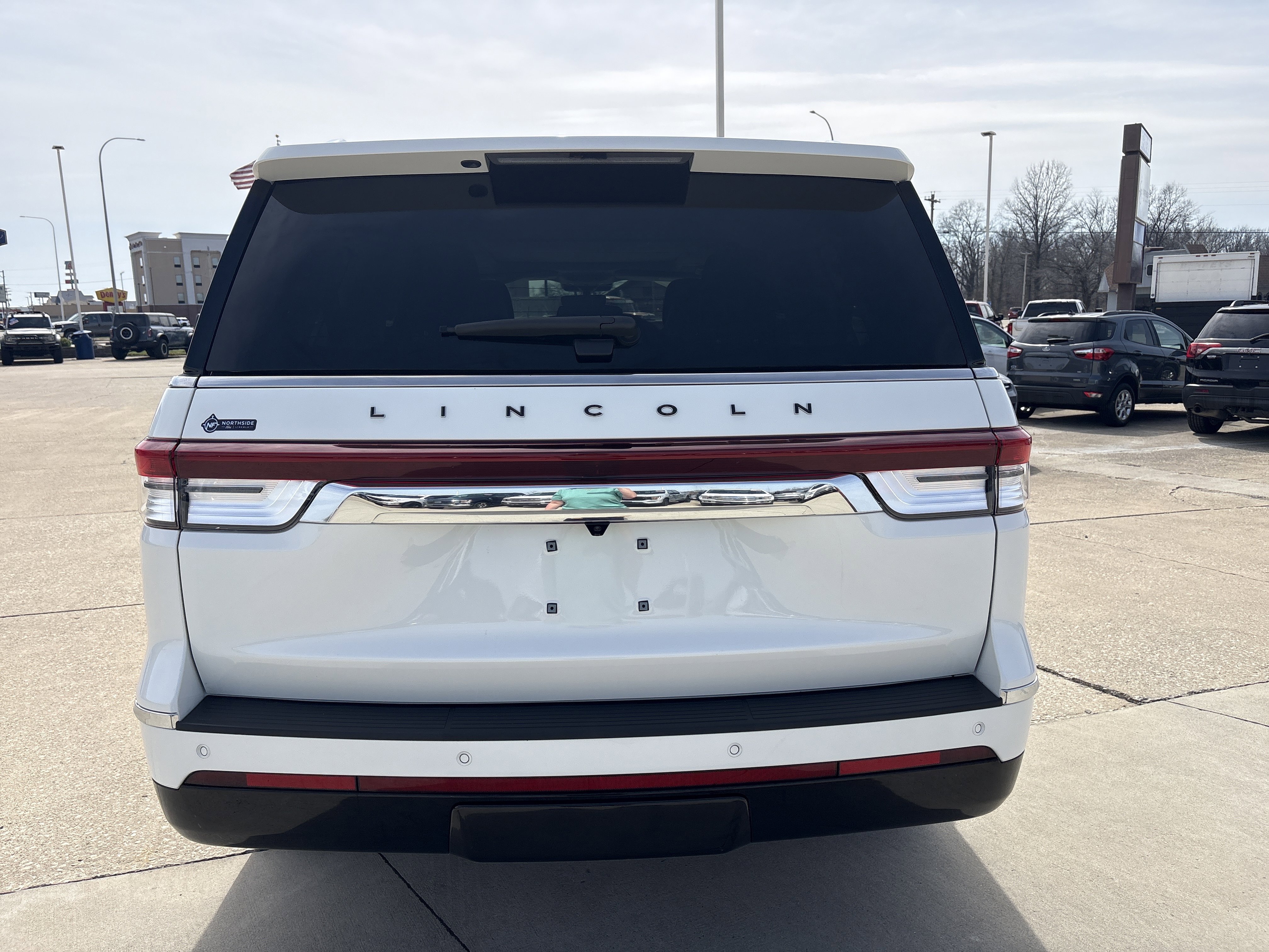 Used 2024 Lincoln Navigator L Black Label AWD/4WD image 4