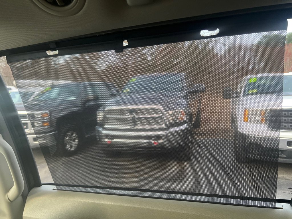 Used 2017 Toyota Sienna LE w/ Protection Package image 37