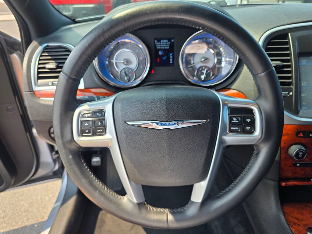 Used 2013 Chrysler 300 Touring w/ Driver Convenience Group RWD image 23