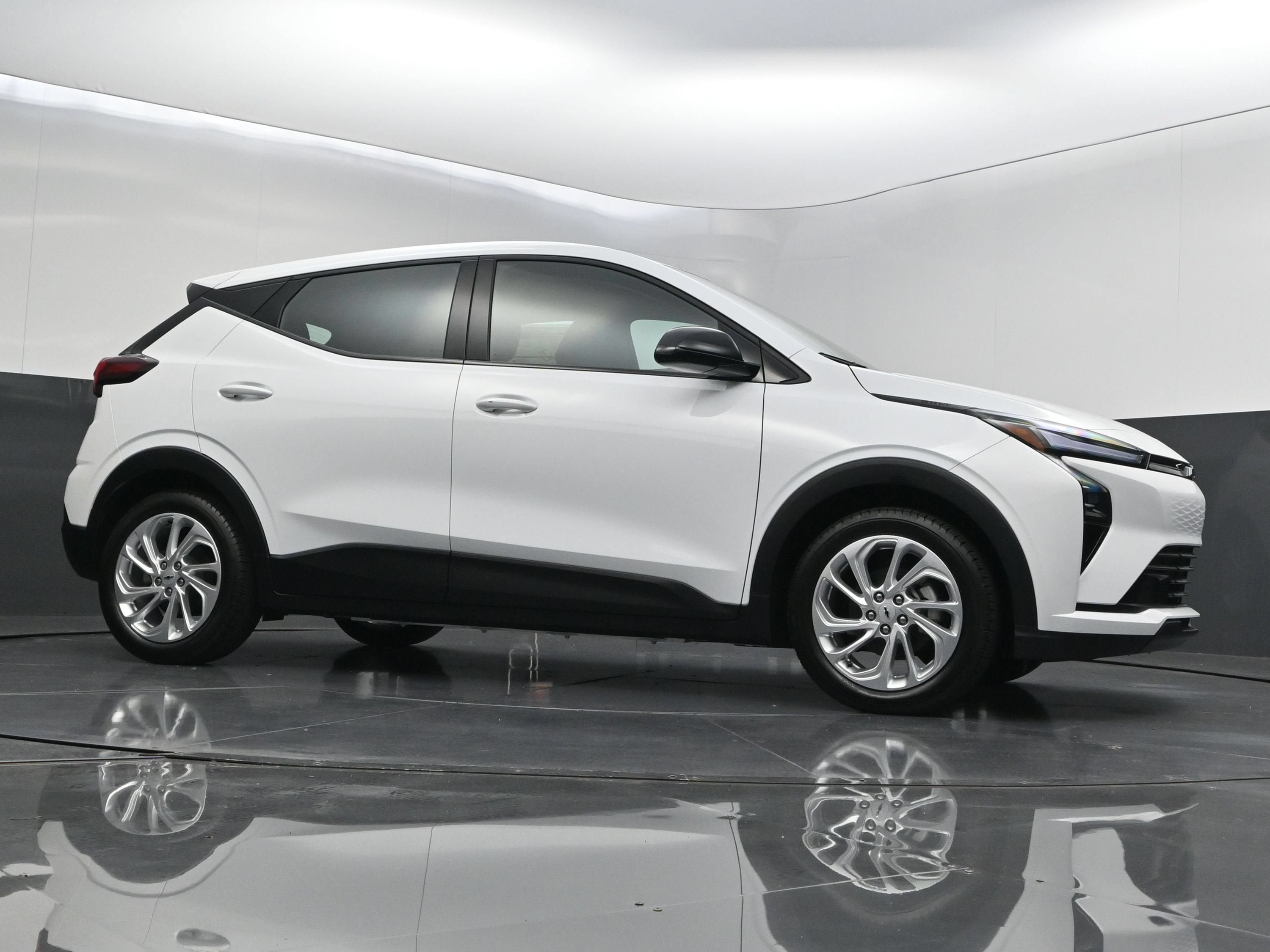 New 2027 Chevrolet Bolt LT FWD image 42