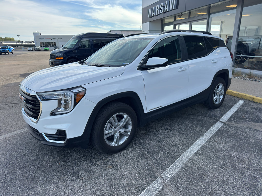 Used 2023 GMC Terrain SLE w/ Driver Convenience Package