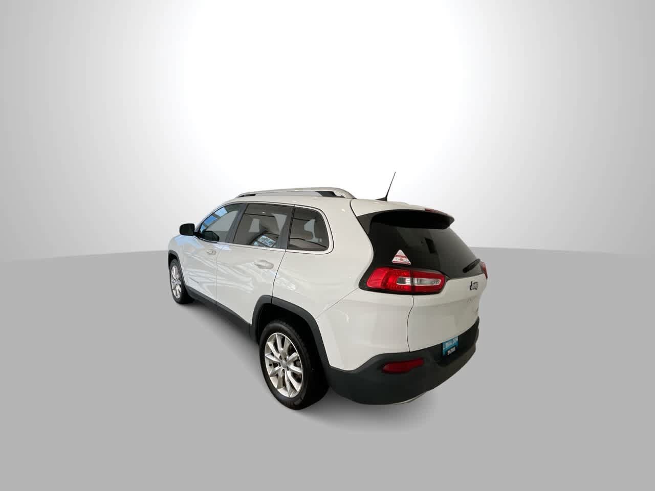 Used 2016 Jeep Cherokee Limited FWD image 6