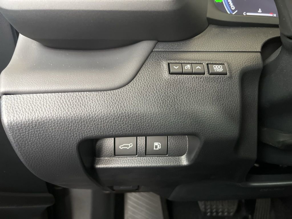 New 2026 Toyota Crown Signia image 13