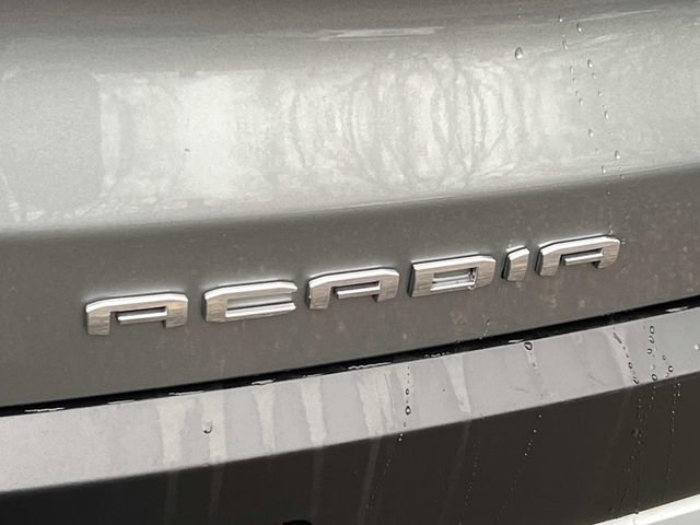 Used 2023 GMC Acadia SLT image 14