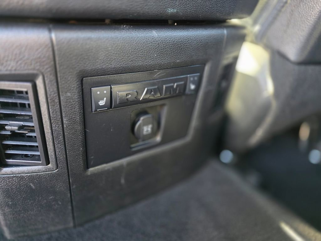 Used 2017 RAM 1500 Laramie w/ Convenience Group image 18