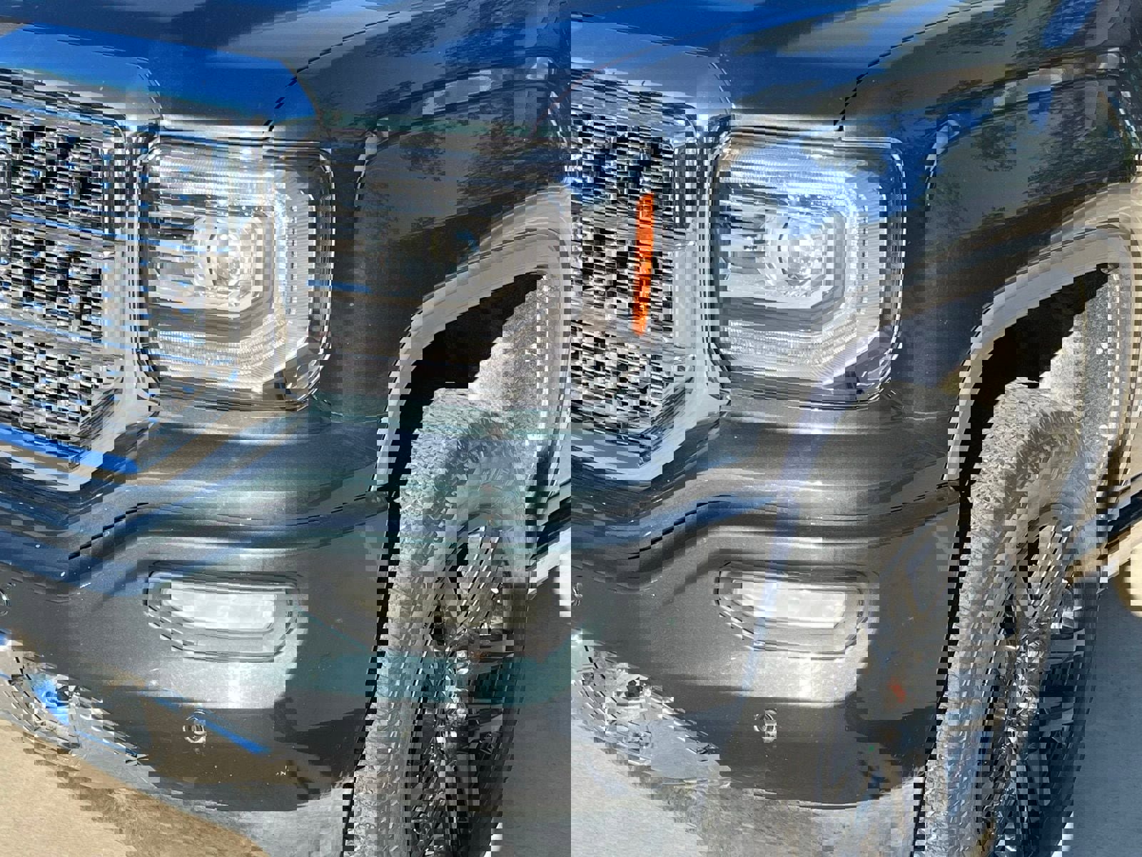 Used 2018 GMC Sierra 1500 Denali w/ Denali Ultimate Package image 4