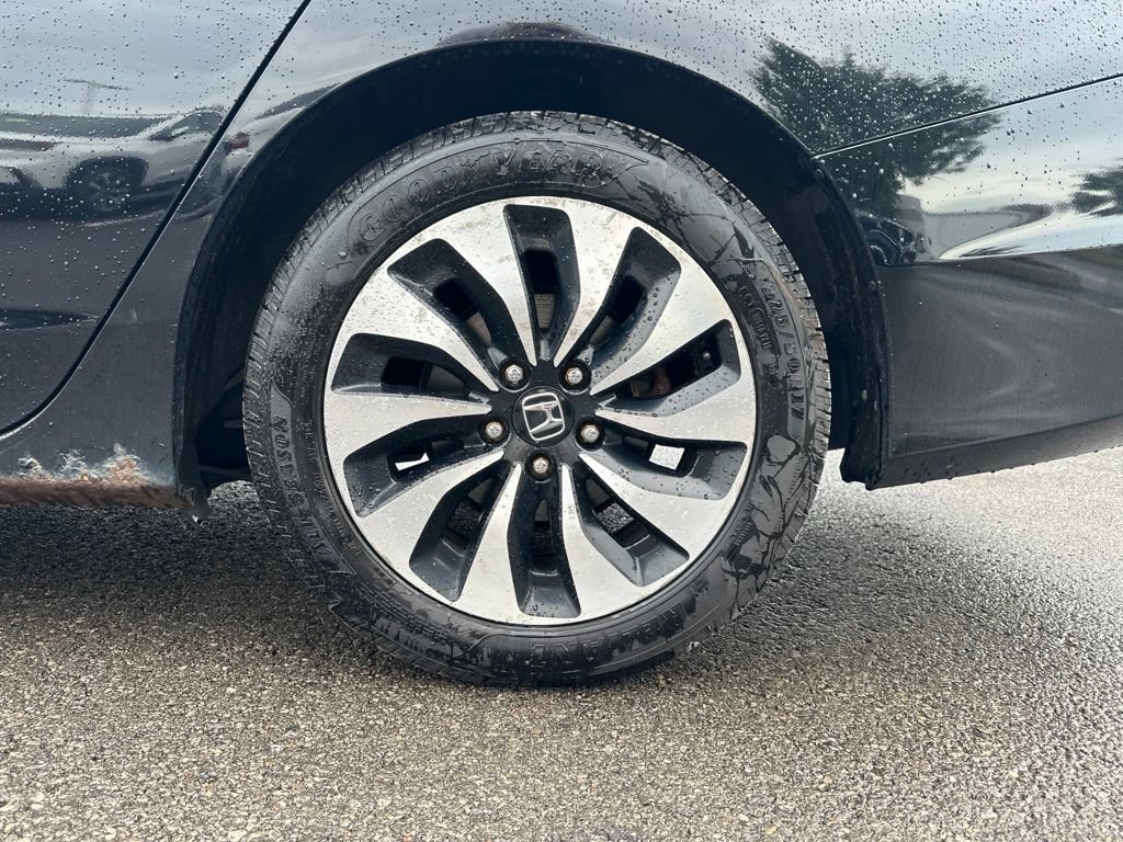 Used 2015 Honda Accord Touring image 7