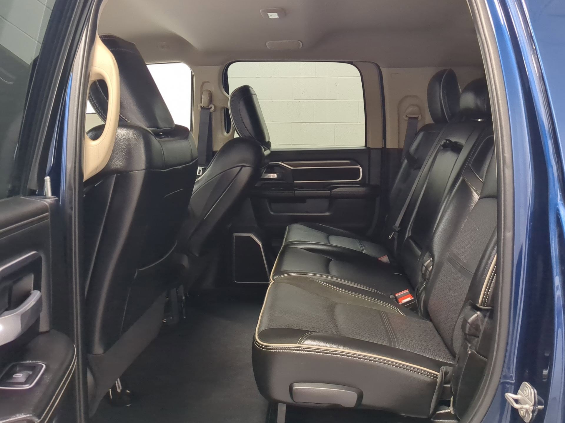 Used 2020 RAM 2500 Laramie image 17