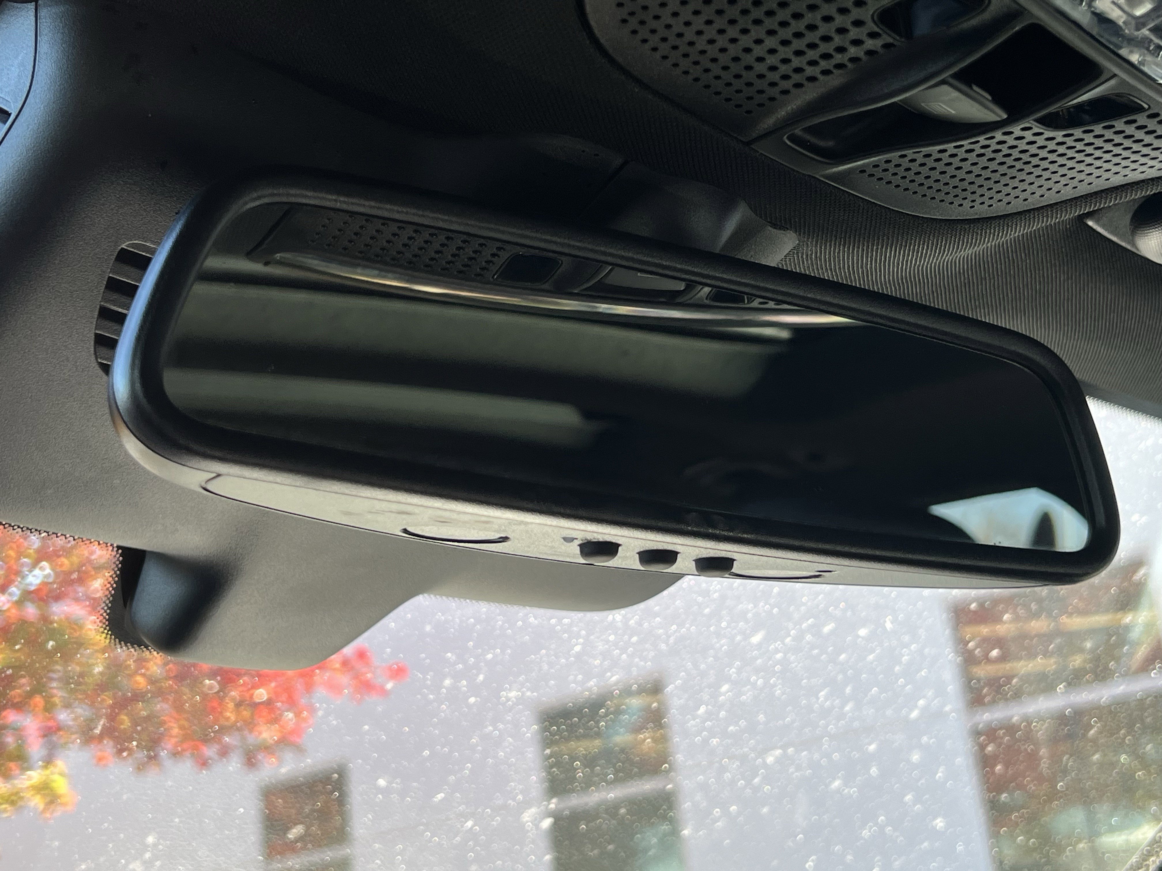 Certified 2019 Mercedes-Benz GLC 300 4MATIC w/ Driver Assistance Package image 27