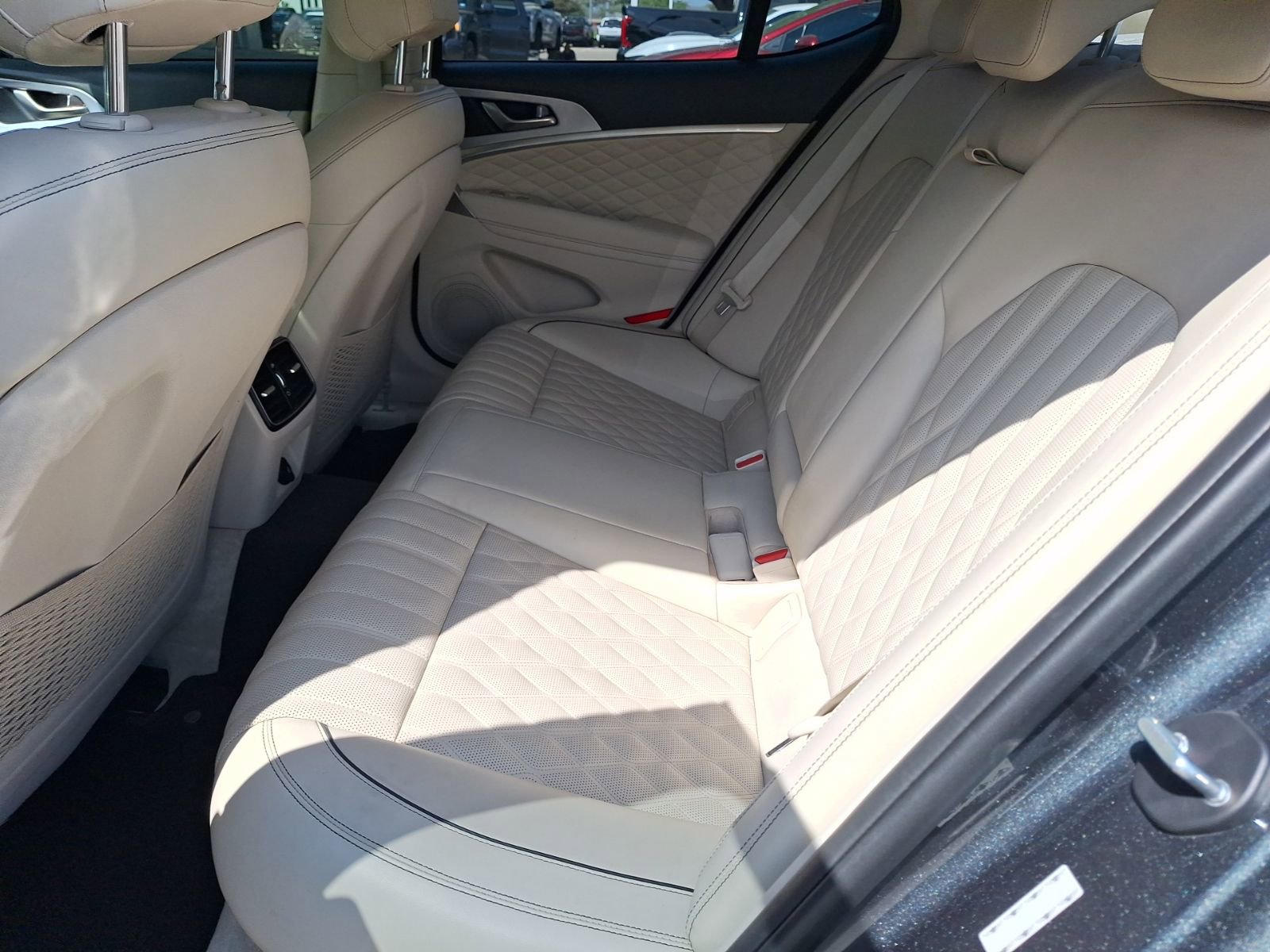 Used 2019 Genesis G70 3.3T Design image 30