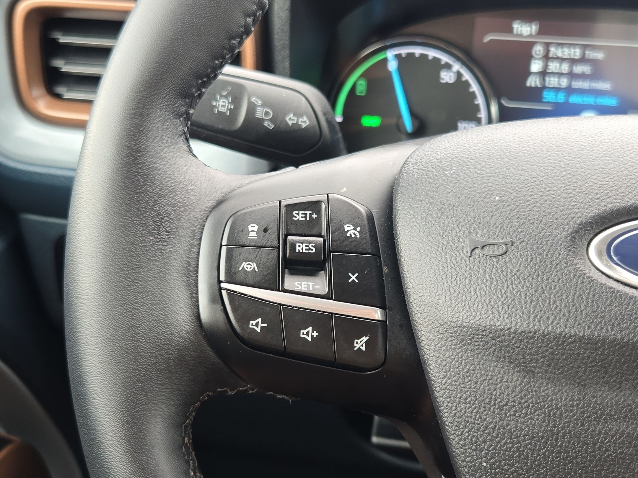 Used 2024 Ford Maverick Lariat FWD image 18