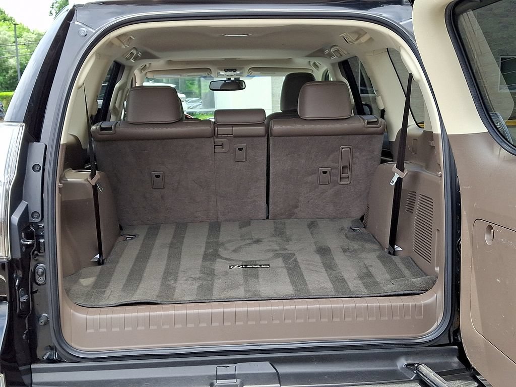 Used 2018 Lexus GX 460 Premium w/ Premium Package AWD/4WD image 31